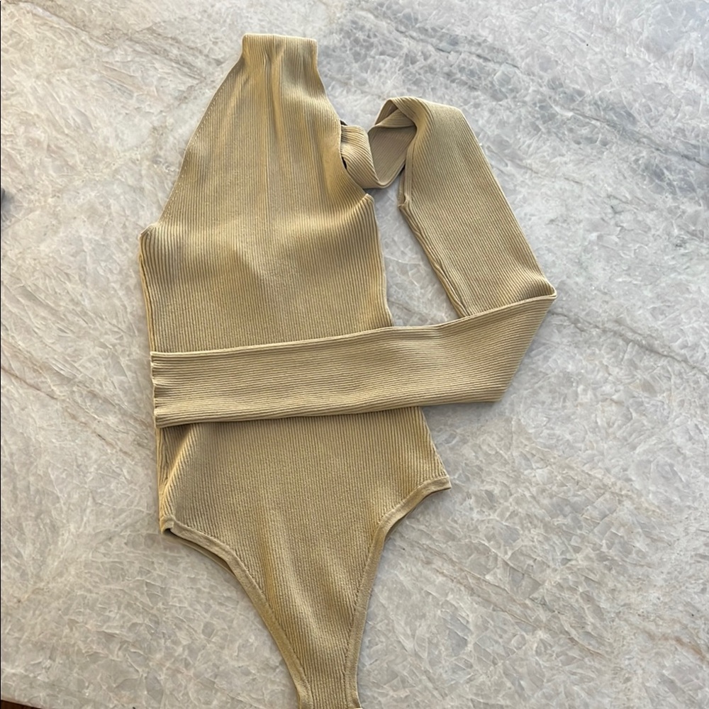 One Shoulder Long Sleeve Bodysuit